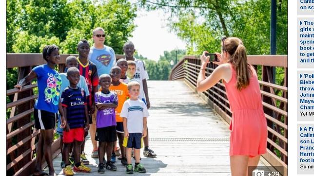 Los «Brangelina» de Tennessee: una pareja adopta a ocho hermanos de Sierra Leona