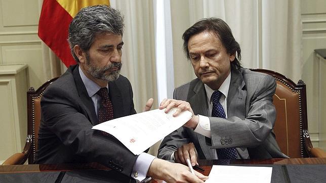 El presidente del CGPJ y del TS, Carlos Lesmes, durante la firma del convenio por la transparencia