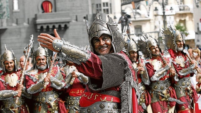 Imagen de los Moros y Cristiano de Alcoy