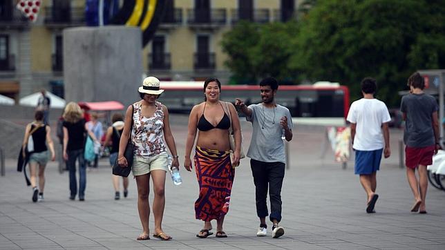 Cuidado con las prácticas nudistas o seminudistas en verano