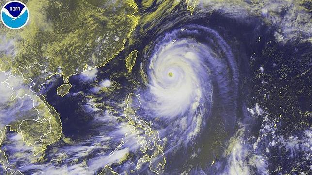 El sur de Japón, en alerta por la llegada de un poderoso tifón