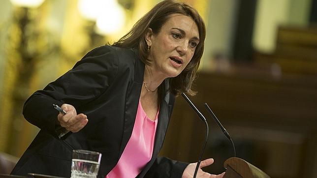 Soraya Rodríguez debuta como «jefa de la oposición» frente a Rajoy