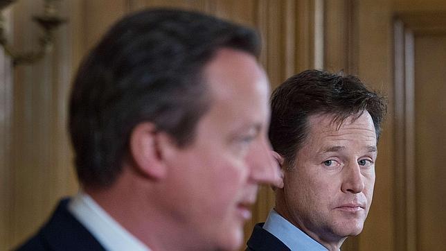 Cameron aprobará una ley de urgencia para almacenar datos de telefonía