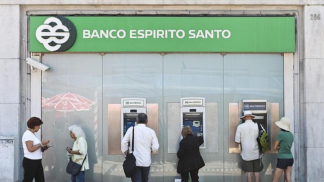 La crisis del banco portugués Espírito Santo arrastra a los mercados europeos
