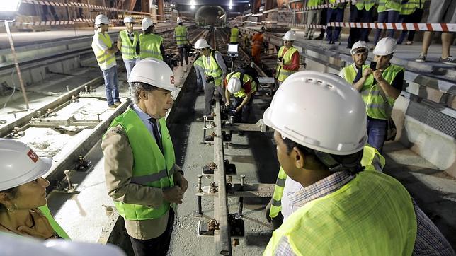 «Paco de Lucía es un personaje motivador, pintar su estación es el mejor homenaje»