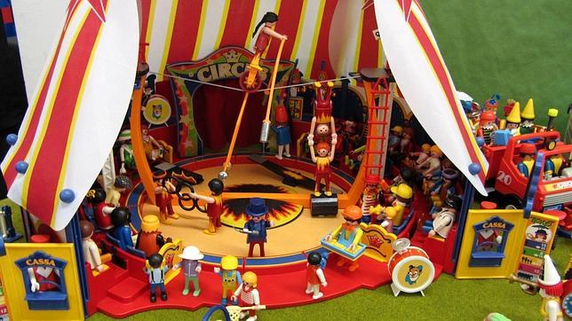 Conoce la historia de la humanidad a través de los «click» de Playmobil