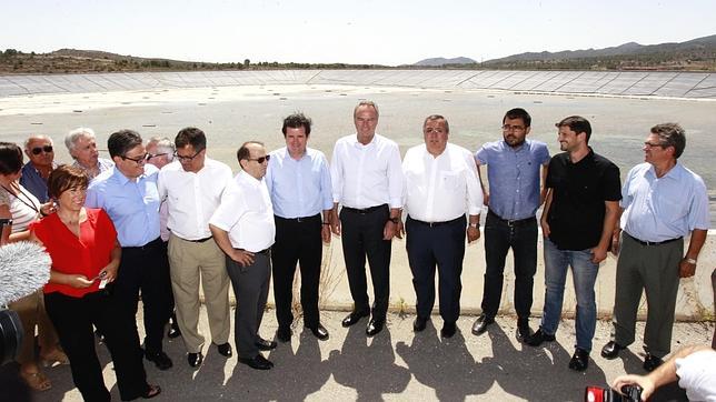 El agua del Júcar llega al Vinalopó para consolidar 20.000 empleos en la zona