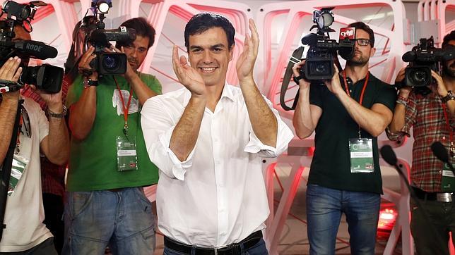 Sánchez promete a los socialistas «una segunda transición» cuando llegue al poder