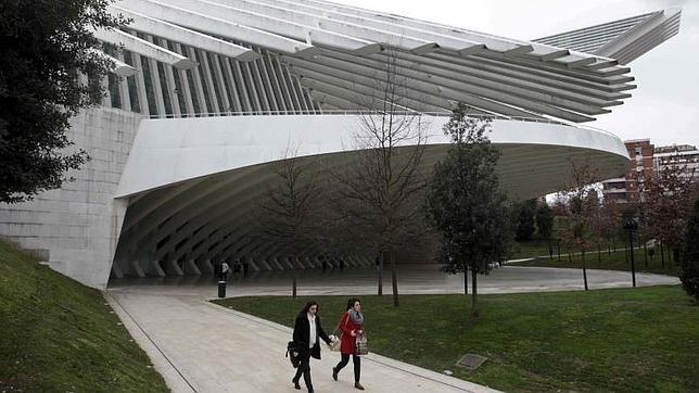 El centro de Congresos de Oviedo no se ha librado de la controversia