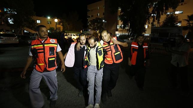 Gaza amanece envuelta en combates tras la primera noche de incursión terrestre israelí