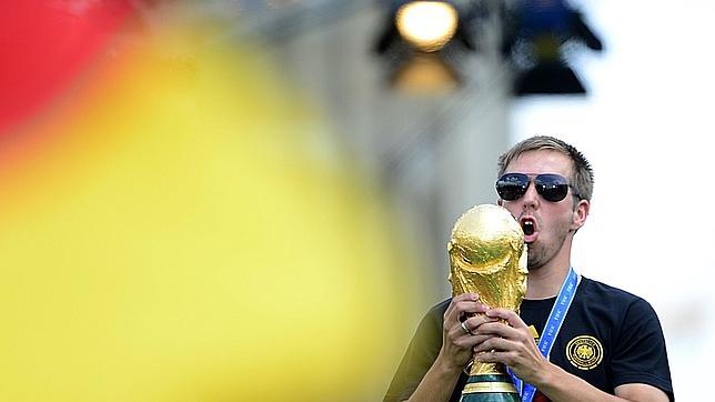 Lahm se retira de la selección alemana