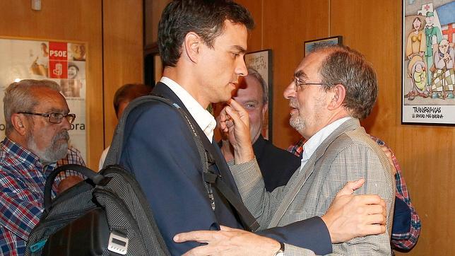 La gestora pedirá a Sánchez un Congreso «cuanto antes» para «normalizar» el PSCL