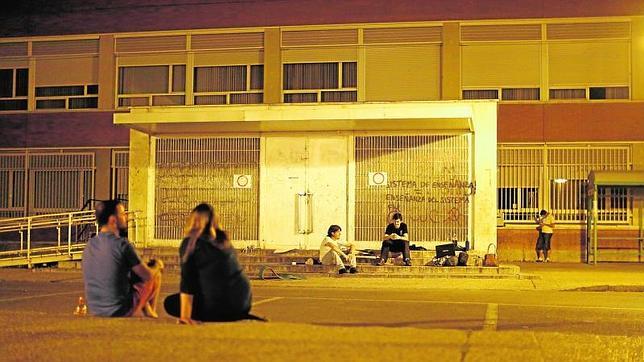 Noche de vigilia en la Facultad de Geografía e Historia