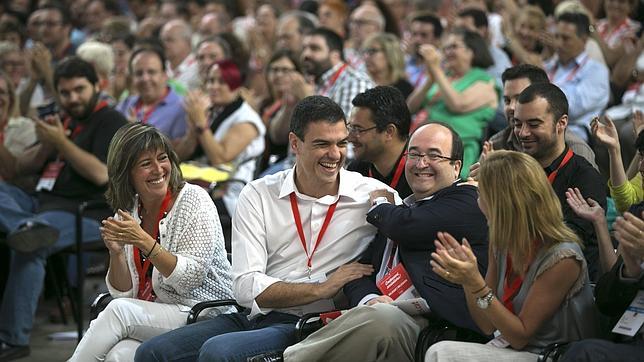 Pedro Sánchez apela a Mas y a Rajoy: «Se acabó el tiempo de los reproches, llegó el tiempo de la negociación»