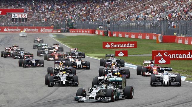 Rosberg gana en Hockenheim y Hamilton remonta hasta el podio