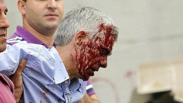 Los vecinos del maquinista del Alvia guardan silencio un año después del 24-J