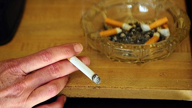 La tabacalera RJ Reynolds deberá pagar más de 23.000 millones de dólares a la viuda de un fumador