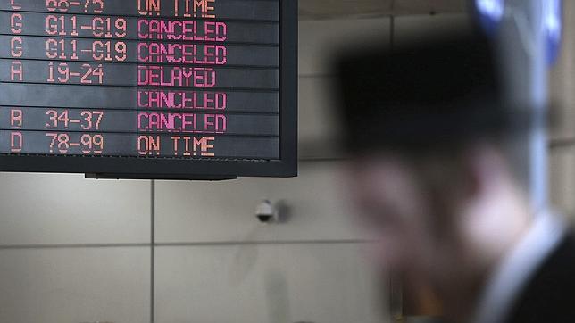 Aerolíneas alargan un día más la suspensión de vuelos a Tel Aviv