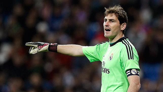 El Real Madrid dará la carta de libertad a Casillas si quiere irse