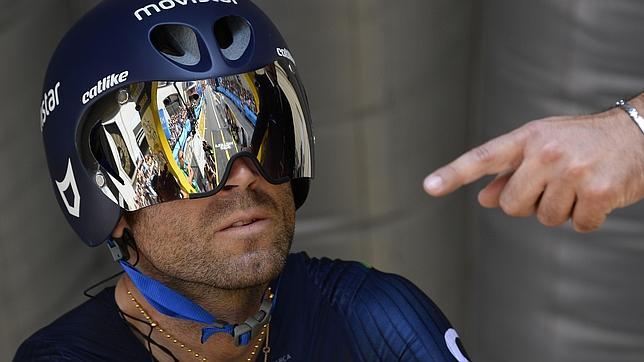 La crono hunde a Valverde