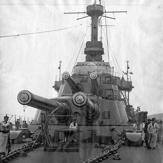 La construcción naval alcanzó un nuevo grado de desarrollo, con mejores calibres, blindajes y propulsiones