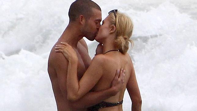 ¿Crisis entre Paris Hilton y River Viiperi?