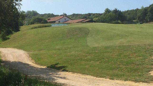 Así es el único campo de golf por el que cruza el Camino de Santiago