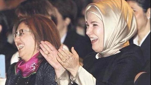 Carcajadas de mujeres, una campaña viral contra el conservador Gobierno turco