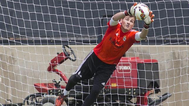 Casillas, Ramos, Alonso y Modric entran en el once ante la Roma