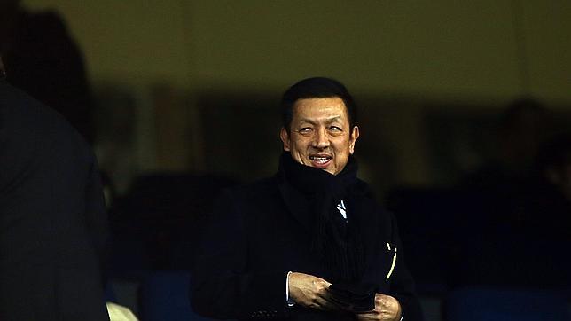 Rus cree una «insensatez» vender el Valencia a Lim por 20 millones