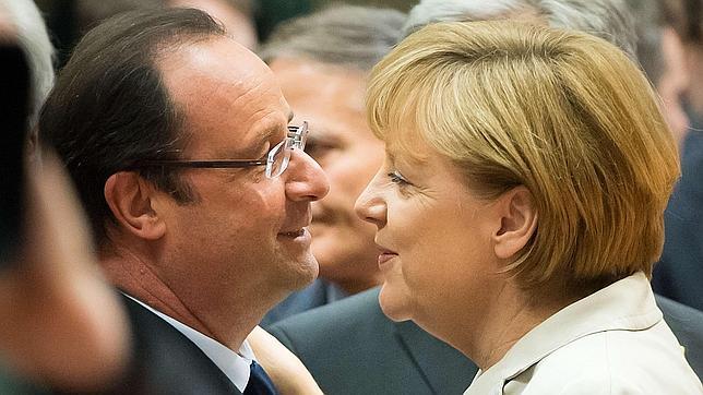 El presidente de Francia, François Hollande, y la canciller alemana, Angela Merkel