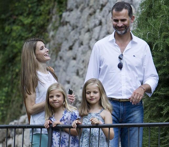 Los Reyes se reúnen en Palma donde alternarán ocio y trabajo