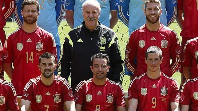 Del Bosque: «Xavi ha sido clave en el estilo de juego de la selección»