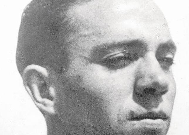 Miguel Hernández: cuentos para su hijo escritos en papel higiénico desde la cárcel