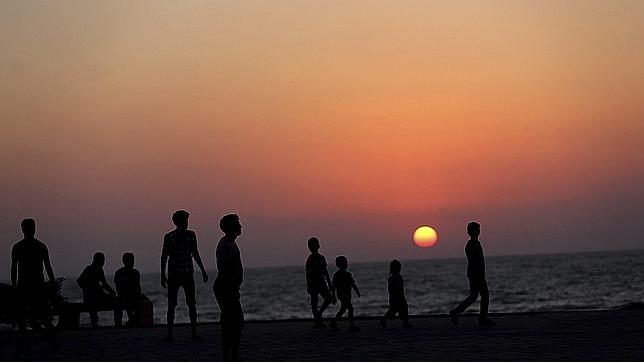 Más de 1.900 muertos y 10.000 edificios destruidos en Gaza