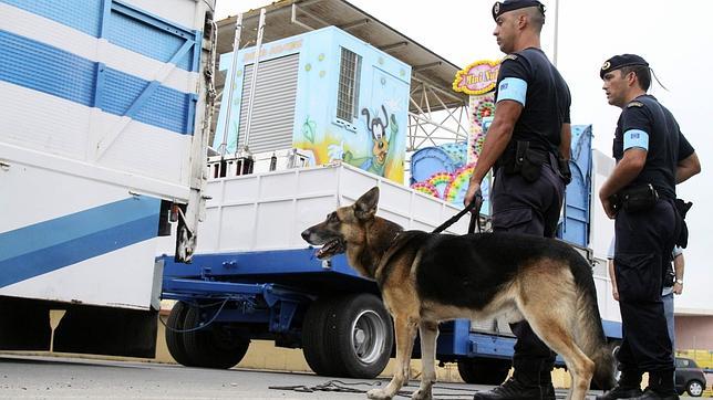 Hasta 23 detenidos por introducir inmigrantes en España ocultos en atracciones de feria