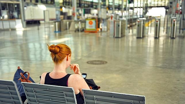 Cómo llamar (y navegar) desde el extranjero y no arruinarse en el intento