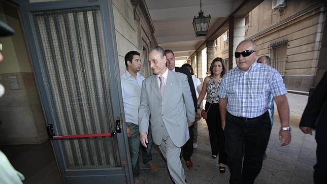 Lopera se dirige a declarar ante la jueza Alaya