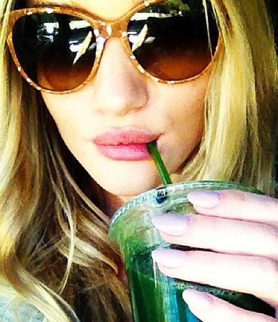 Las estrellas y «detox», pero... ¿qué beben realmente?