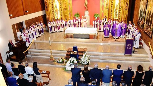 Toda la región se solidariza con el religioso toledano Miguel Pajares