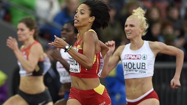 España siembra ilusión en los 400 metros