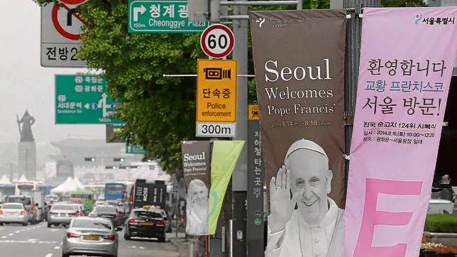 Francisco desata la «papamanía» en Corea