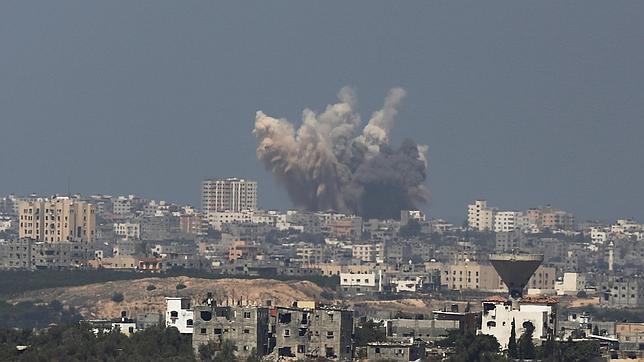 Israel ataca de nuevo a Gaza en respuesta a los cohetes lanzados desde la Franja