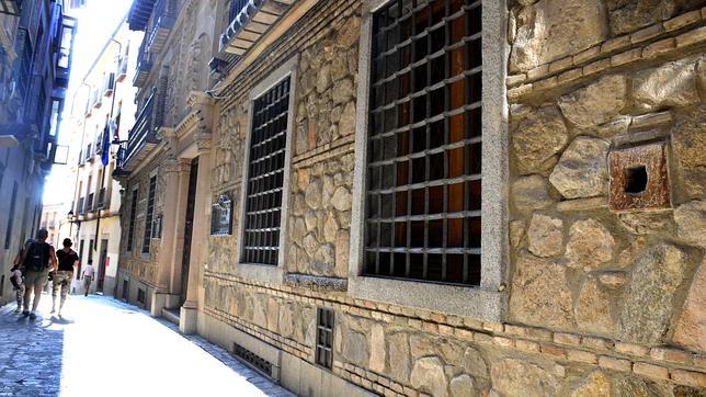 La ventana más pequeña del mundo en el Casón de los López