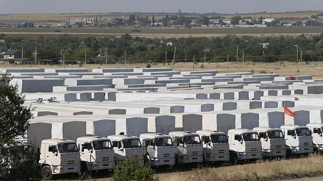 Rusia afirma que en el convoy humanitario enviado a Ucrania no hay personal militar
