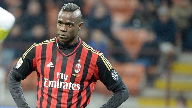 Balotelli se despide de Milán con destino Liverpool