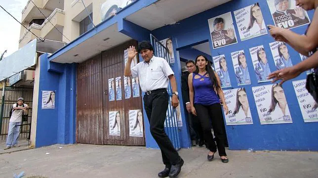 Un candidato de Evo Morales dice que las mujeres que van provocativas «se exponen al delito»