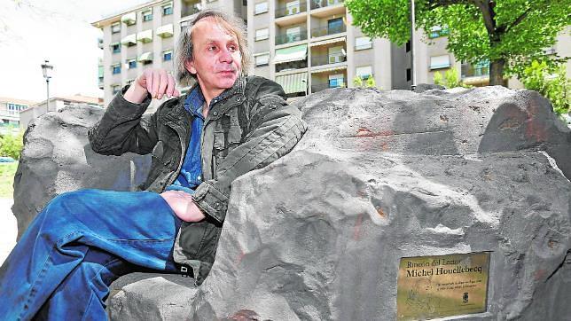 Michel Houellebecq plagió la Wikipedia