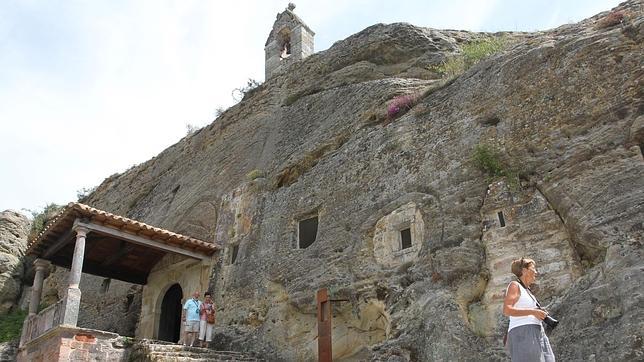 La iglesia rupestre de Olleros de Pisuerga es la mejor conservada de toda la Península