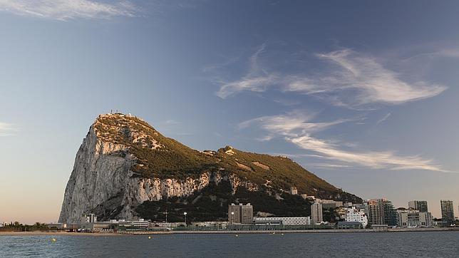 Sanidad estudia regularizar los trasplantes de pacientes gibraltareños en Andalucía